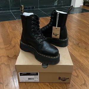NWT Dr. Martens Jadon Platform Boots